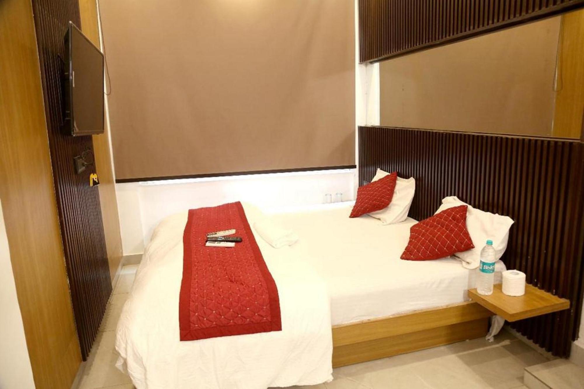 Bunk Hostel Delhi Best Backpacking Accommodation Yeni Delhi Dış mekan fotoğraf