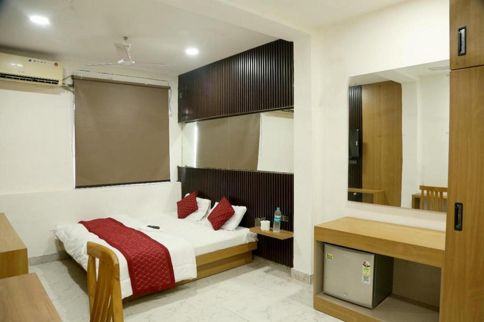 Bunk Hostel Delhi Best Backpacking Accommodation Yeni Delhi Dış mekan fotoğraf