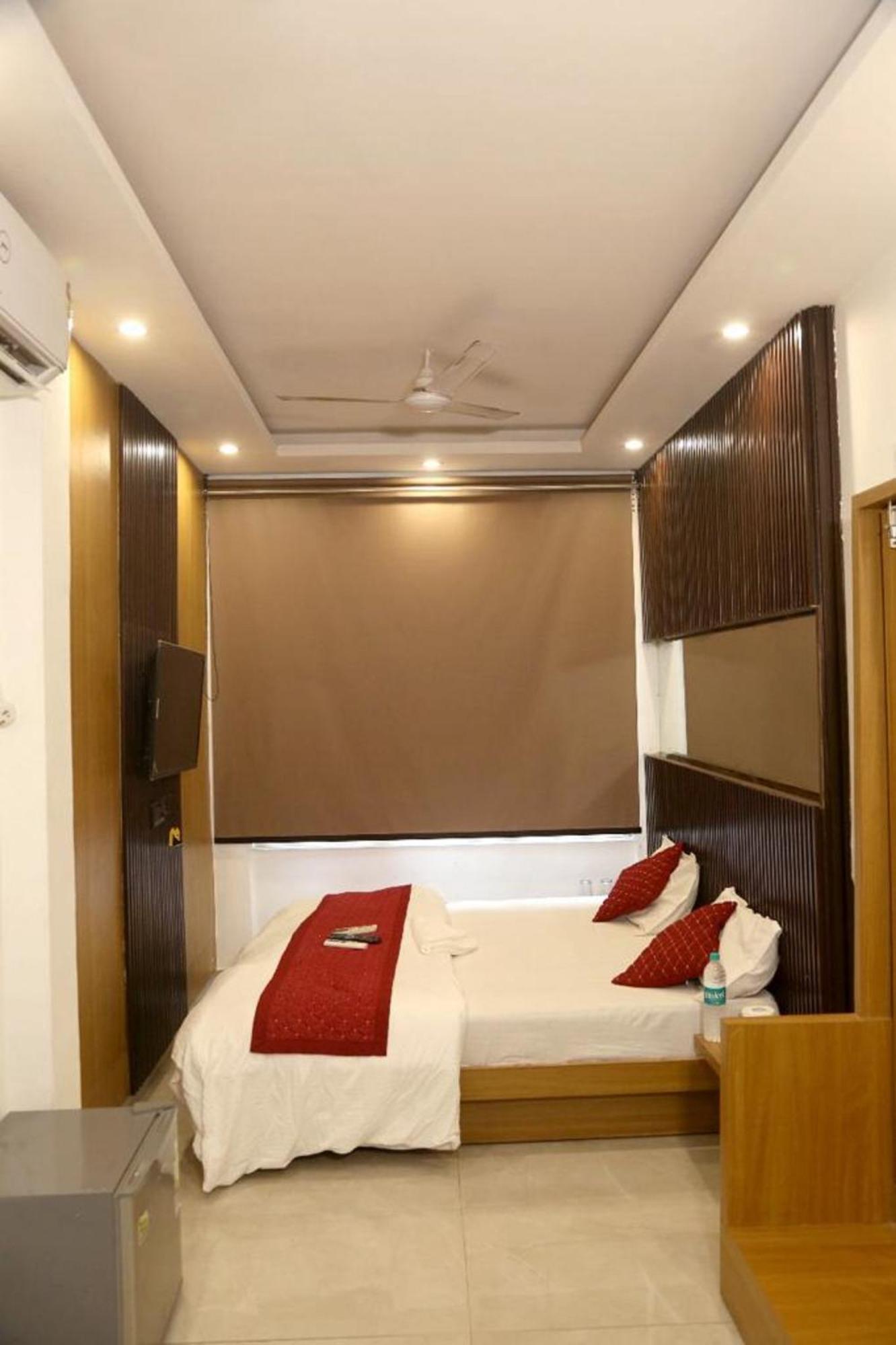 Bunk Hostel Delhi Best Backpacking Accommodation Yeni Delhi Dış mekan fotoğraf